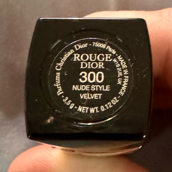 🆕 NWOB DIOR | ROUGE 300 NUDE STYLE VELVET LIPSTICK - NWOB - Picture 3 of 5